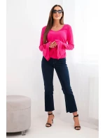 Dámská pruhovaná blůza s V výstřihem a volány na rukávech fuchsie