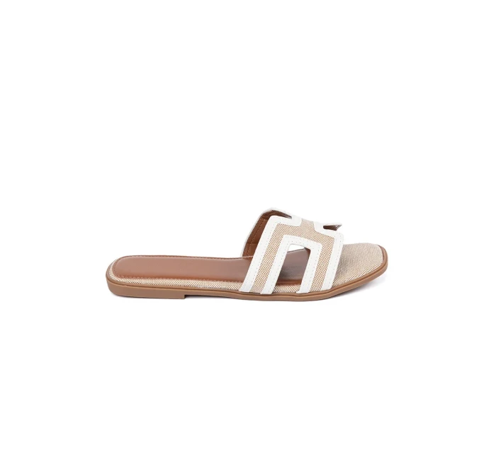 Designové dámské bílé  nazouváky na plochém podpatku