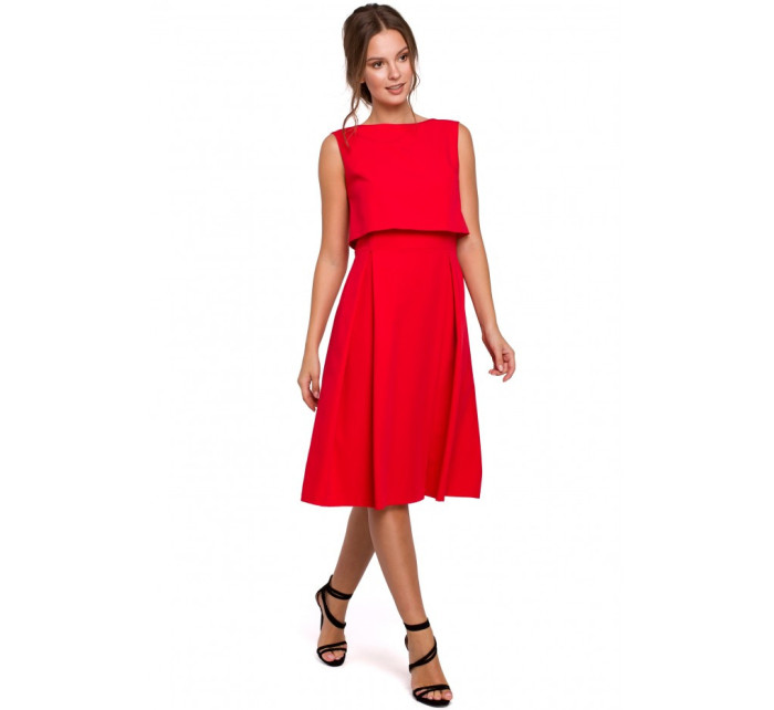 K005 Přiléhavé šaty s odhalenými zády - červené