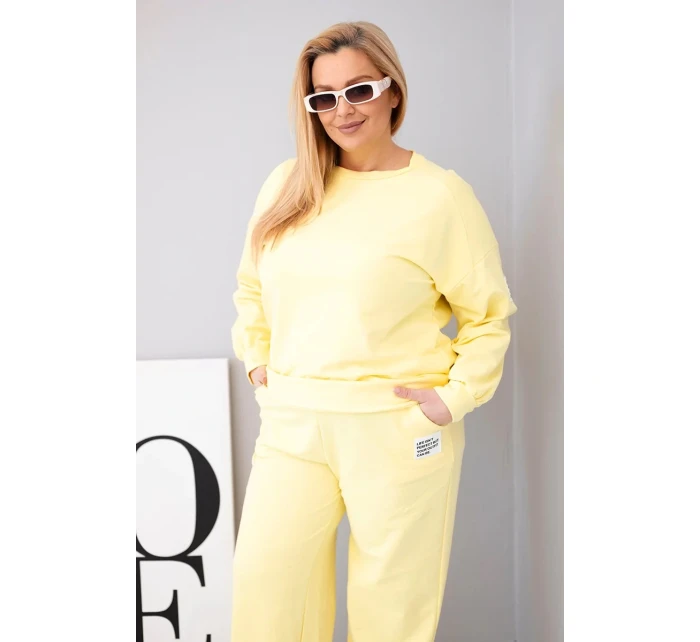 Dámský komplet Plus Size bavlněný s volnou mikinou a kalhotami s širokou nohavicí žlutý