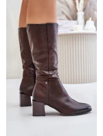 Zateplené kozačky na podpatku z eko kůže do  hnědé model 21675686 - Boto