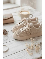 Ozdobené dámské tenisky béžové model 21834860 - Boto Ozdobené dámské tenisky béžové model 21834860 - Boto
