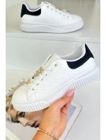 Nízké Tenisky Z Eko Kůže S Odznaky Bílo-Černé Cillione Nízké Tenisky Z Eko Kůže S Odznaky Bílo-Černé Cillione