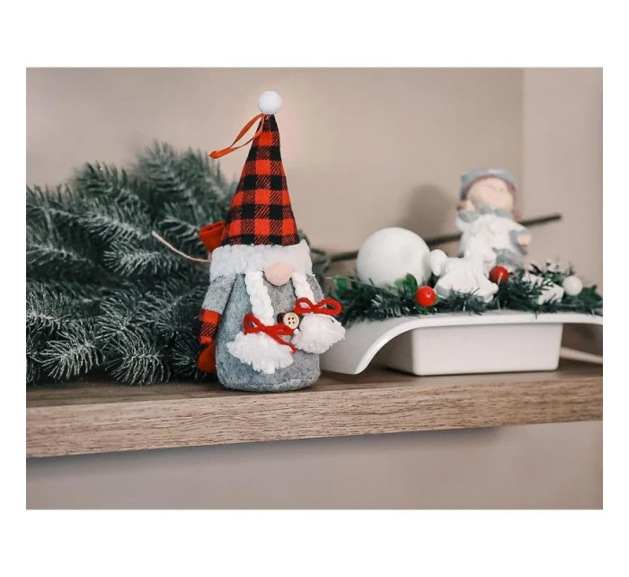 DEKORATIVNÍ MICKEY S DÁRKOVOU TAŠKOU 20CM DÍVKA DEKORATIVNÍ MICKEY S DÁRKOVOU TAŠKOU 20CM DÍVKA