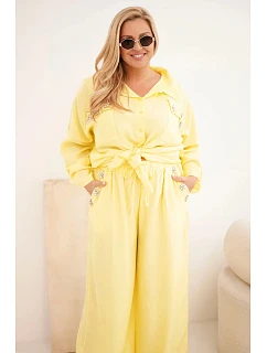 Dámský komplet Plus Size s košilí a širokými kalhotami žlutý