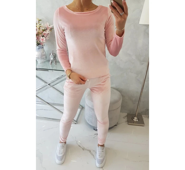 Velurová souprava se model 21753150 na zadní straně pudrově růžová - K-Fashion