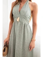 Dámské viskózové maxi šaty vázané na krku s ozdobnou sponou khaki Dámské viskózové maxi šaty vázané na krku s ozdobnou sponou khaki