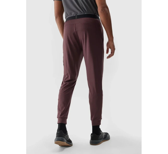 Pánské sportovní rychleschnoucí kalhoty 4F - hnědé Pánské sportovní rychleschnoucí kalhoty 4F - hnědé