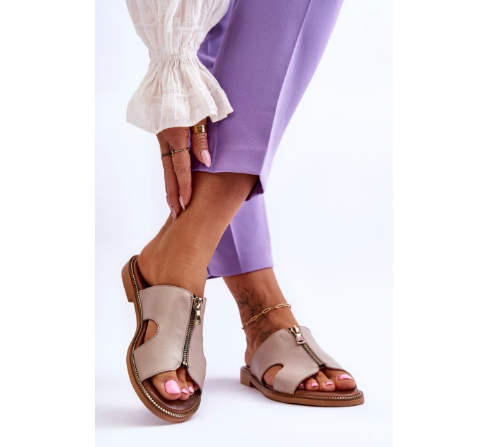 Dámské pantofle s ozdobným zipem Béžová model 21617391 - Boto