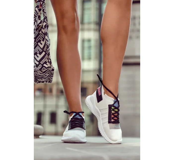 Dámská sportovní obuv nazouvací Bíle Klayra Dámská sportovní obuv nazouvací Bíle Klayra