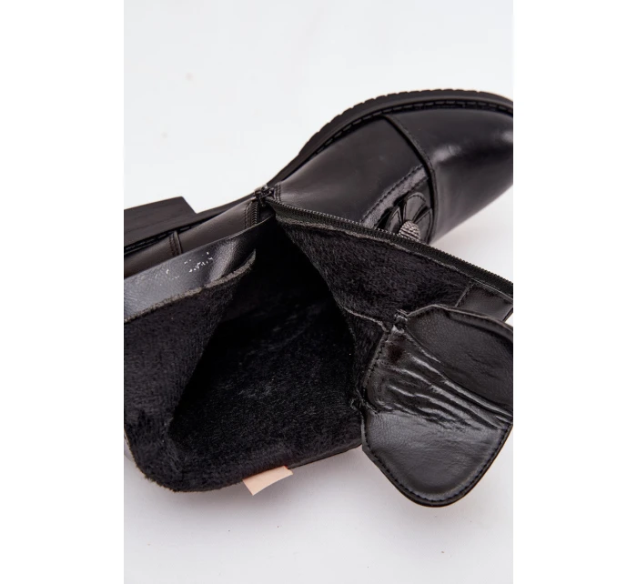 Zateplené dámské kotníkové boty na ploché podrážce s ozdobnými květinami černé Pravienne Zateplené dámské kotníkové boty na ploché podrážce s ozdobnými květinami černé Pravienne