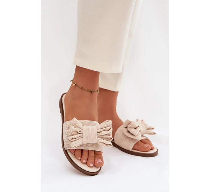 Dámské pantofle na ploché s mašlí Béžové model 21937411 - Boto