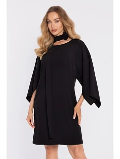 model 22040591 Šaty s ozdobnými širokými rukávy černé - Moe