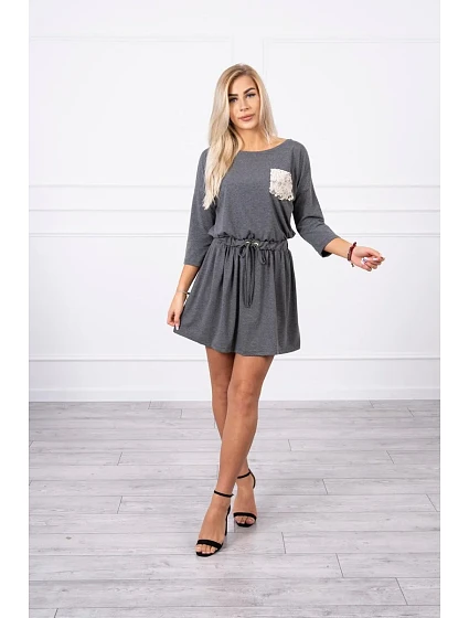model 18743330 šaty s kapsami v grafitové barvě - K-Fashion