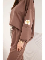 Dámský máslový komplet s volnou mikinou a kalhotami s nápisem LOVE čokoládový