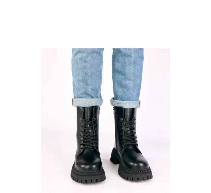 Šněrovací vyšší model 221632 Solea Šněrovací vyšší model 221632 Solea