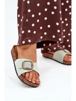 Dámské pantofle s přezkou na korkové platformě mátové model 21704256 - Boto Dámské pantofle s přezkou na korkové platformě mátové model 21704256 - Boto