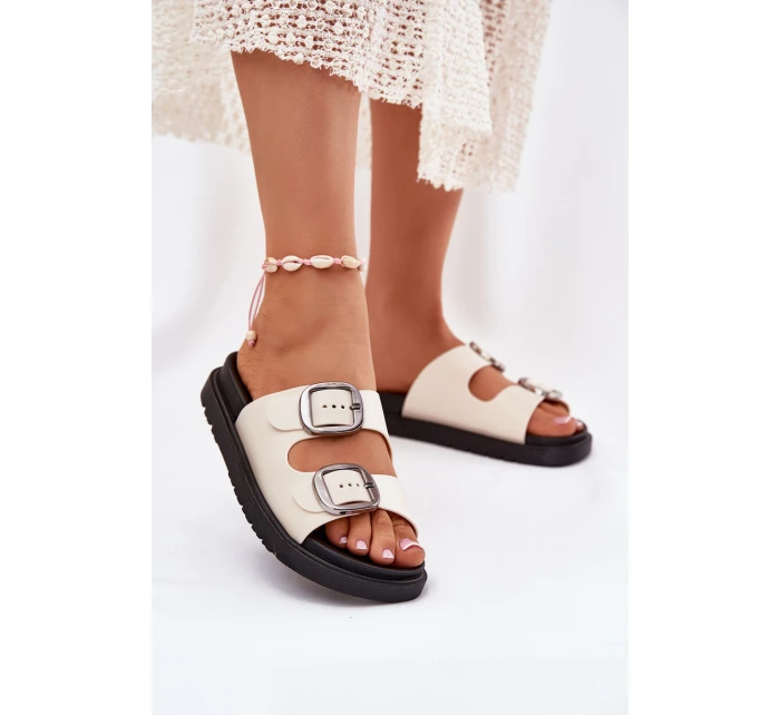 Dámské Pantofle S Přezkami Na Platformě Béžové model 21699240 - Boto Dámské Pantofle S Přezkami Na Platformě Béžové model 21699240 - Boto