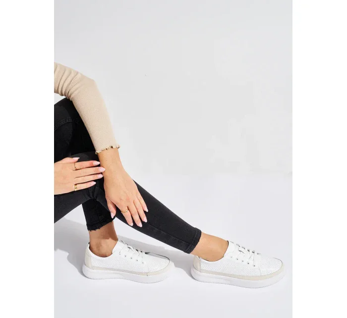 Pohodlné bílé dámské  tenisky platforma