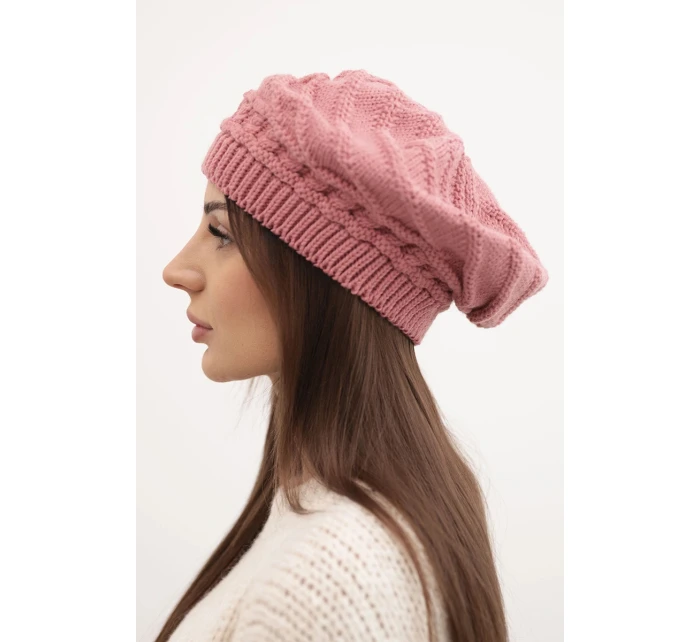 Dámská zimní čepice z vlny volného střihu s ozdobným vzorem K378 tmavě růžová