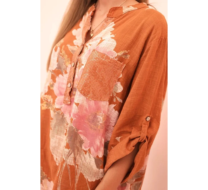 Dámská bavlněná blůza s květinovým vzorem a knoflíky rudá