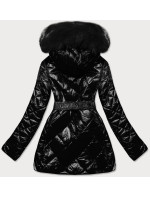 Černá lesklá zimní bunda s mechovitým kožíškem a s černou kožešinou (W756)