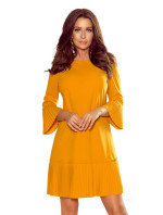 Pohodlné plisované dámské šaty v hořčicové barvě model 7771171 - numoco