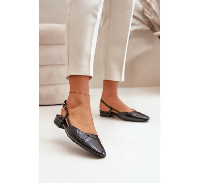 Lakované Baletky Na Nízkém Podpatku S Černé model 21670622 - Boto Lakované Baletky Na Nízkém Podpatku S Černé model 21670622 - Boto