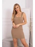 Šaty bez ramínek s volánkem camel Šaty bez ramínek s volánkem camel