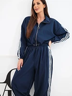 Dámský bavlněný komplet s oversized kalhotami a kontrastními lampasy modrý