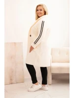 Dámský kabát Plus Size z umělé model 21297090 látky s kapsami ecru - K-Fashion