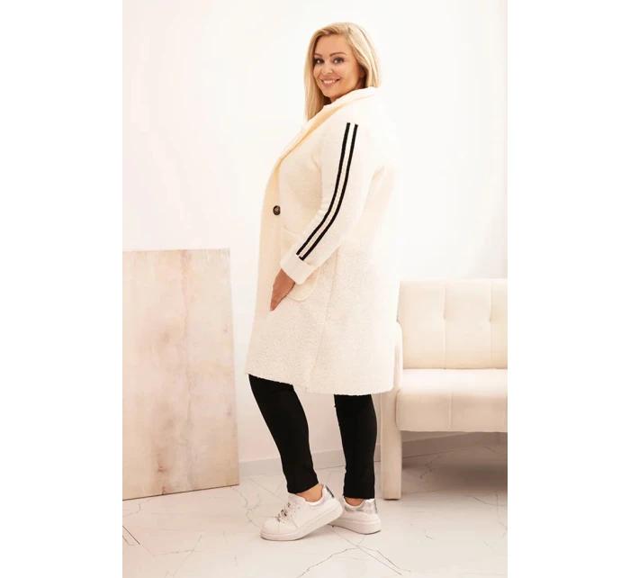Dámský kabát Plus Size z umělé model 21297090 látky s kapsami ecru - K-Fashion