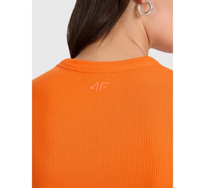 Dámské tričko z vaflového úpletu 4F 4FRSS25TTSHF2749-70S Dámské tričko z vaflového úpletu 4F 4FRSS25TTSHF2749-70S