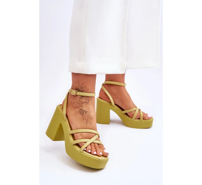 Módní sandály na vysokém podpatku s pásky model 21620468 - Boto Módní sandály na vysokém podpatku s pásky model 21620468 - Boto