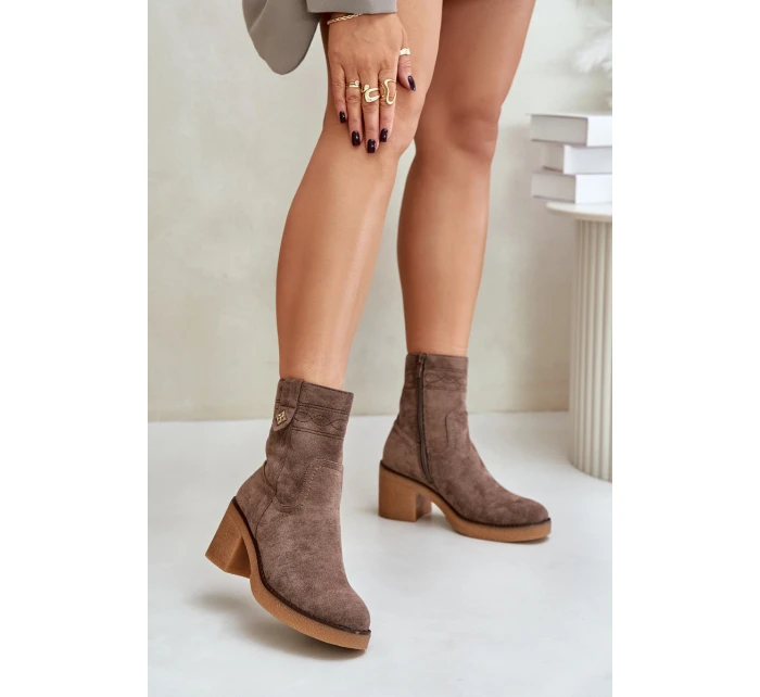 Zateplené dámské boty na podpatku hnědé Vailia Zateplené dámské boty na podpatku hnědé Vailia