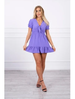 Šaty s vázaným výstřihem do V fialové