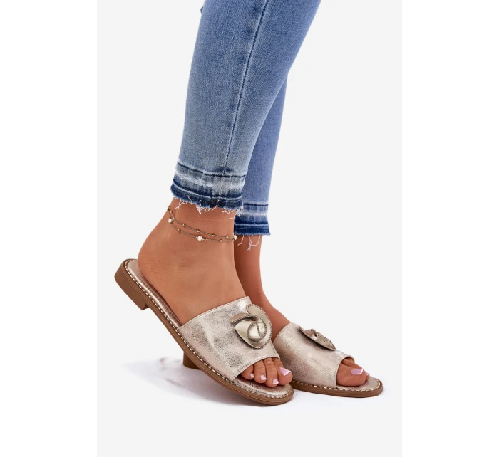 Dámské sandály na plochém podpatku s ozdobným detailem KV51-007 zlaté