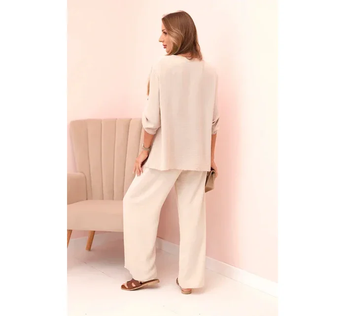 Dámský komplet s halenkou s náhrdelníkem a širokými nohavicemi béžový Dámský komplet s halenkou s náhrdelníkem a širokými nohavicemi béžový