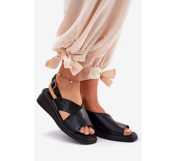 Lakovane Dámské Sandály Na Klínu Z Eko Kůže Černé Quilara Lakovane Dámské Sandály Na Klínu Z Eko Kůže Černé Quilara