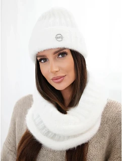 Dámská souprava čepice a model 22554835 z úpletu bílá - K-Fashion
