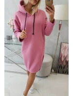 Šaty s kapucí a bočním rozparkem růžové