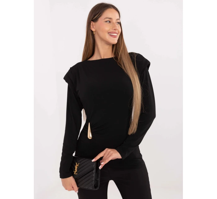 Elegantní černá halenka s vycpávkami (21898)