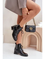 Kožené lakované kotníkové boty na podpatku zateplené D&A JC42-53 černé Kožené lakované kotníkové boty na podpatku zateplené D&A JC42-53 černé