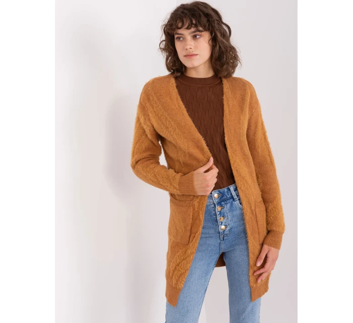 Sweter AT SW model 19014671 camelowy - FPrice Sweter AT SW model 19014671 camelowy - FPrice