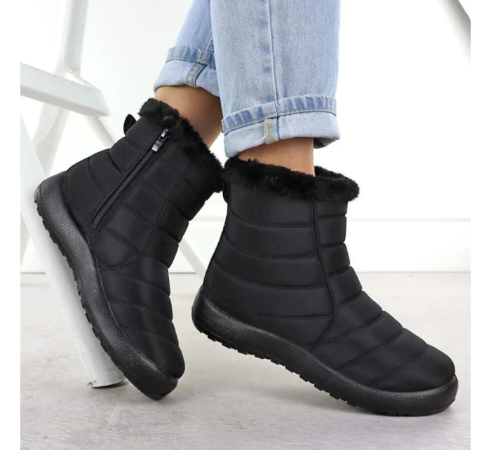 Dámské ploché zateplené sněhule černé model 21906469 - Potocki Dámské ploché zateplené sněhule černé model 21906469 - Potocki