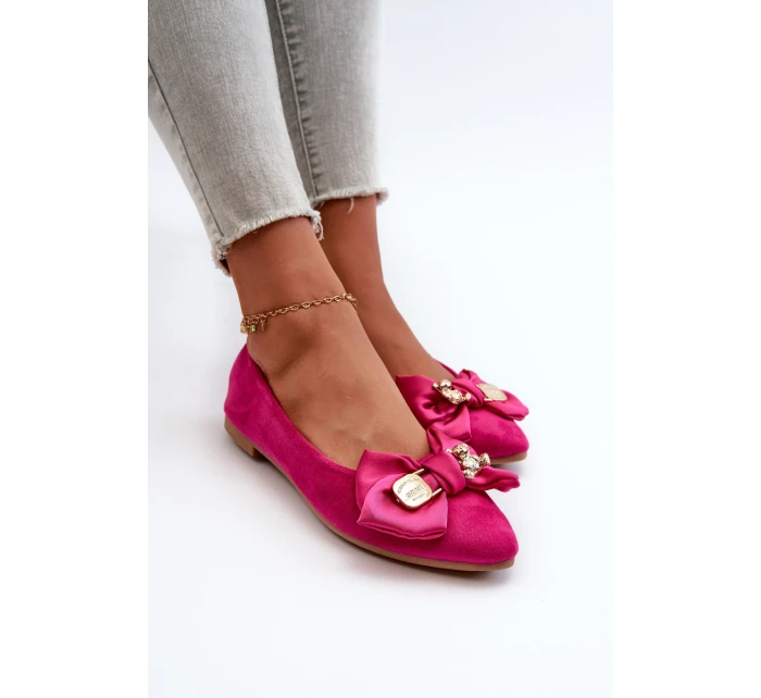 Dámské baleríny z semiše s mašlí a broží model 21666253 - Boto
