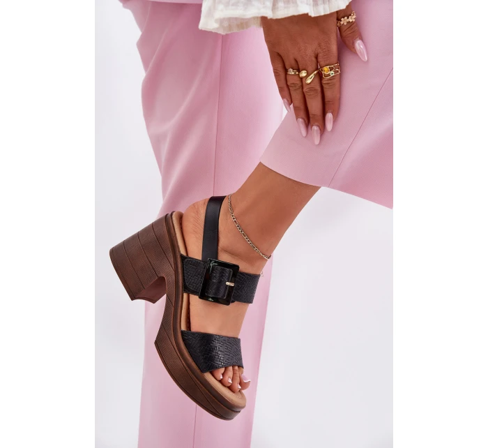 Dámské sandály na masivním podpatku a platformě Černé model 21695414 - VINCEZA