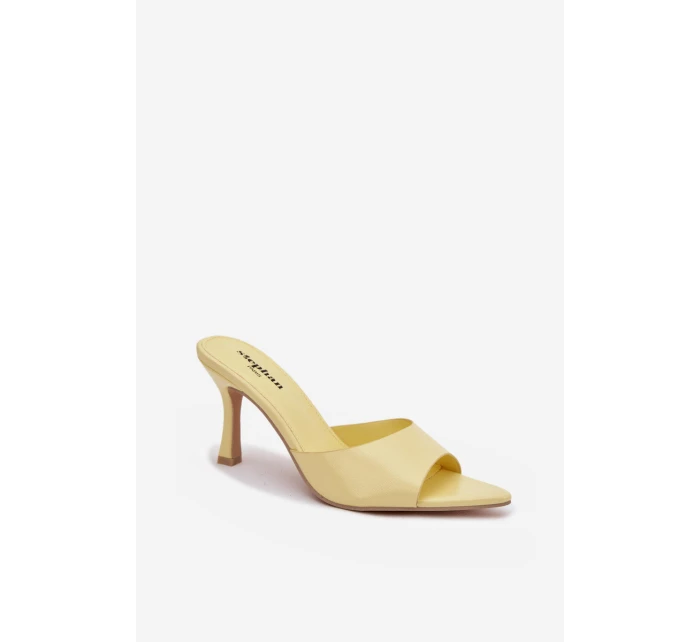 Lakované dámské nazouváky na podpatku Žluté Lirissa Lakované dámské nazouváky na podpatku Žluté Lirissa