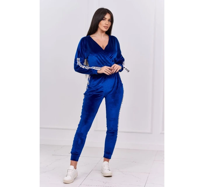 Chrpová velurová souprava Queen s nápisem