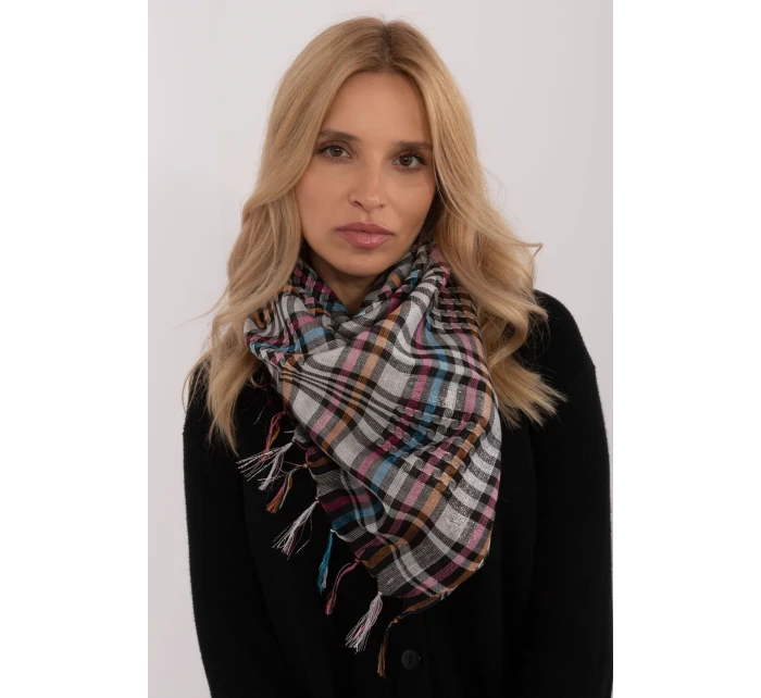 Šátek model 208385 AT Šátek model 208385 AT